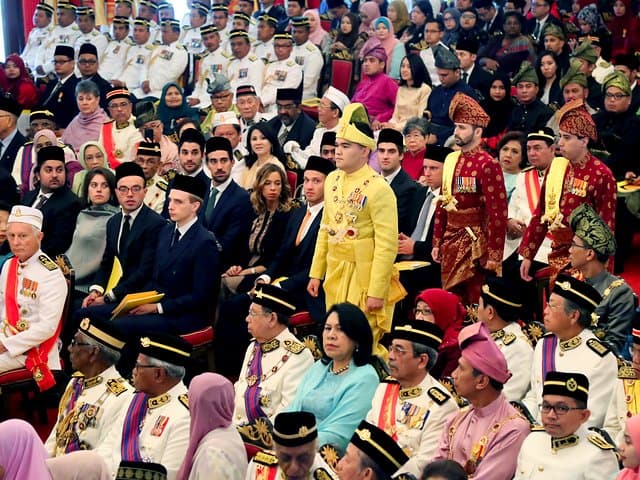 Kenyataan akhbar rasmi Pejabat DYMM Sultan Selangor mengenai perkahwinan Baginda.